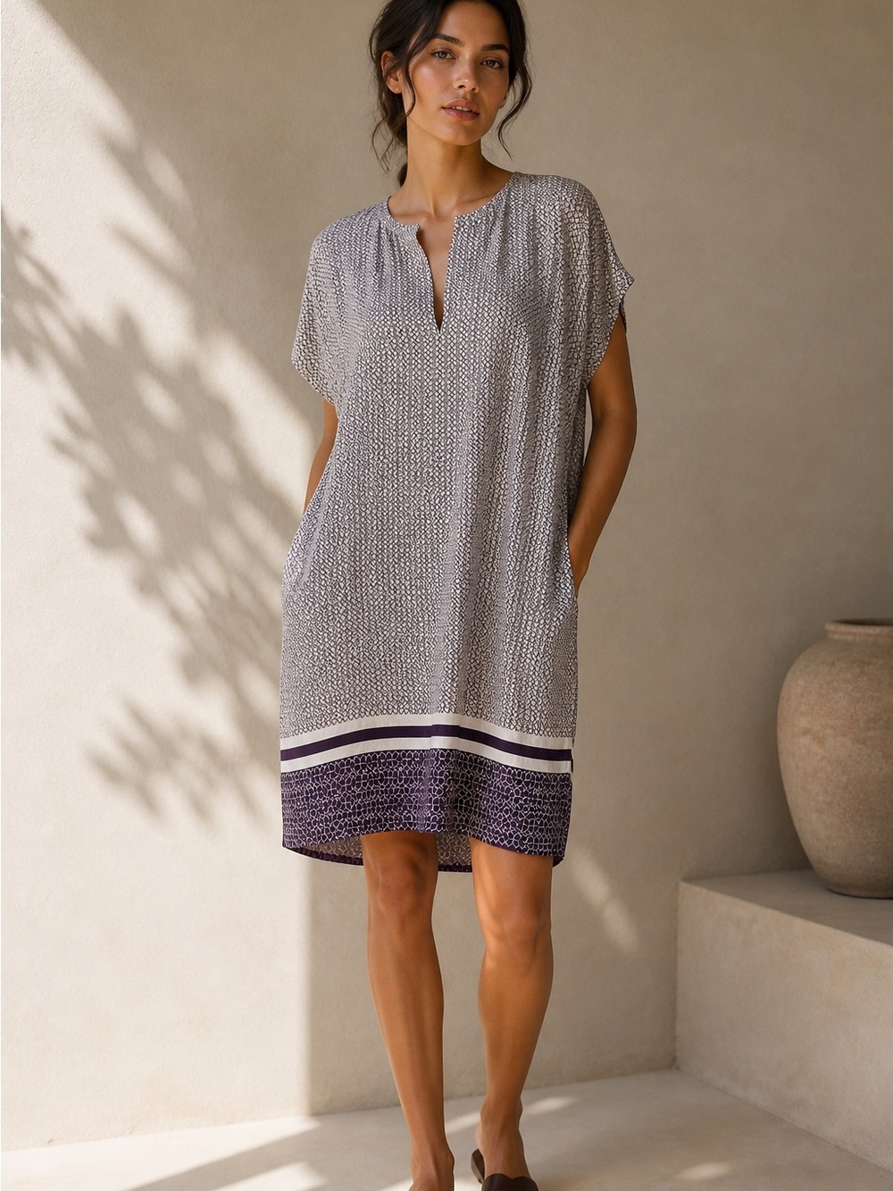Vince Silk Neutral Geometric Print Tunic Short Sleeve Shift Dress size XS